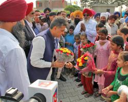 SGB Foundation Ludhiana - India Government Approved NGO for Abandoned and Orphan Childs - Celebrity Visits